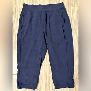 Lululemon blue cropped yoga pants with cuff bottom